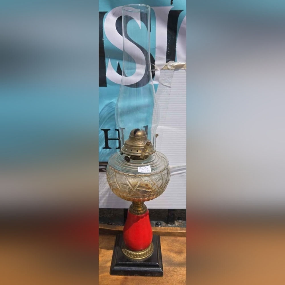 Vintage Boston Red/Black Oil Lamp